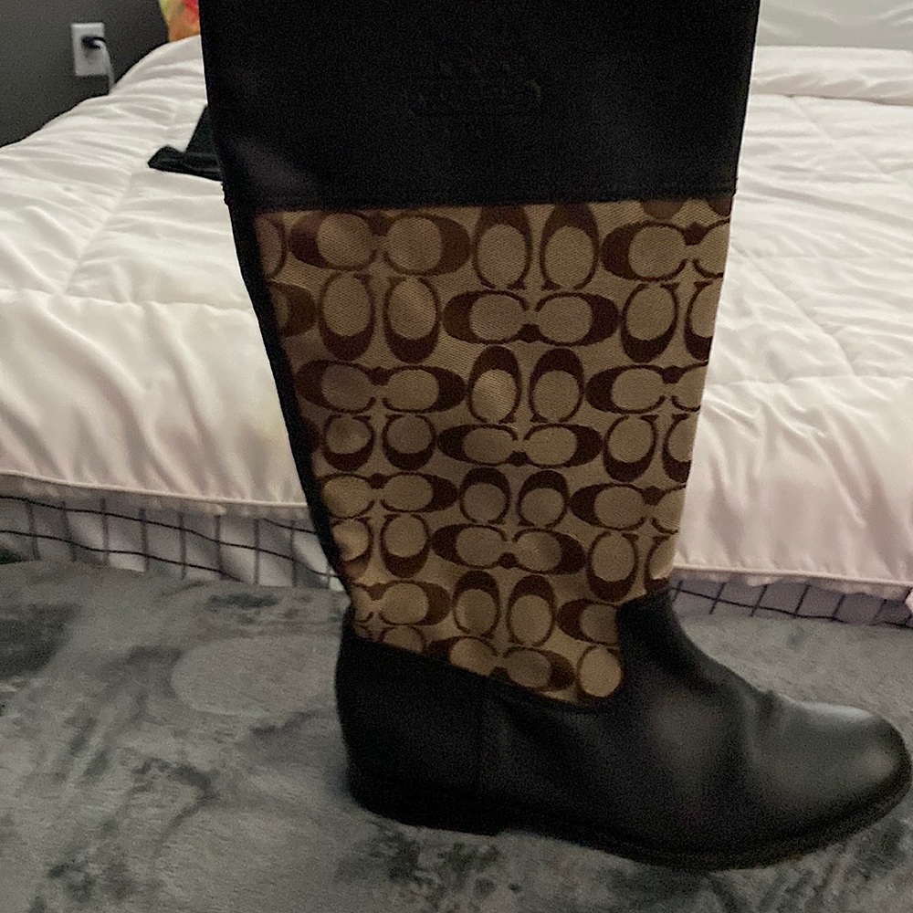 Vintage authentic coach boots